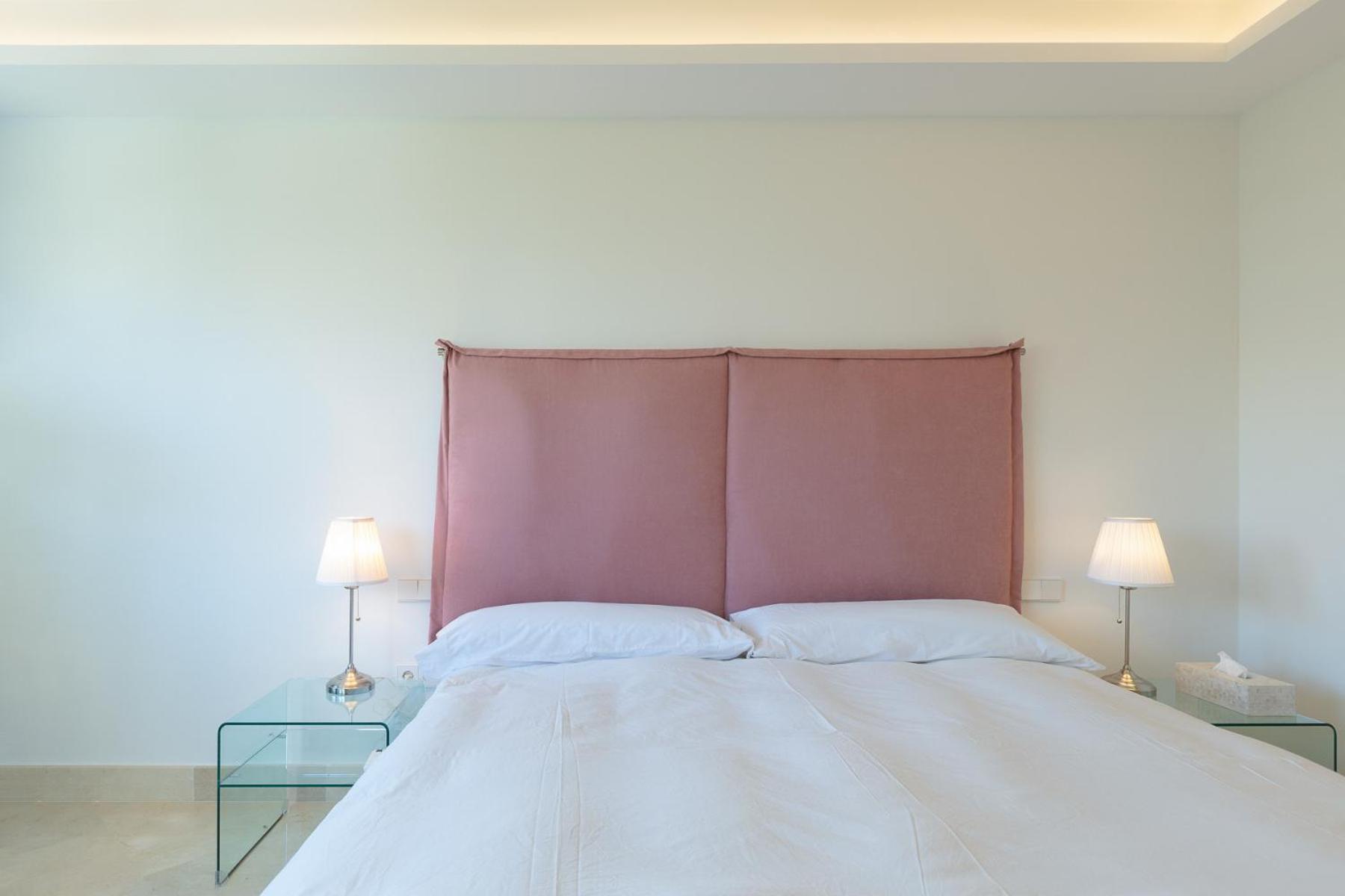 Lujoso Apartamento Con Piscina En Paseo Maritimo มาร์เบยา ภายนอก รูปภาพ